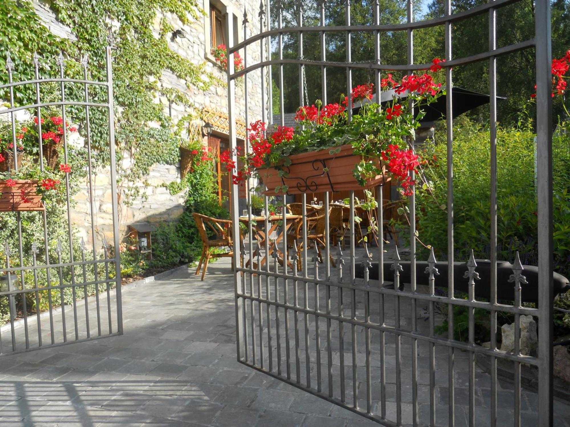 B&B Nord Sud Salmchâteau Екстериор снимка