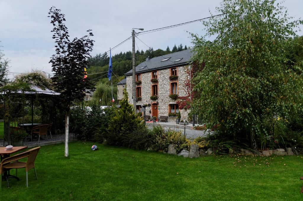 B&B Nord Sud Salmchâteau Екстериор снимка