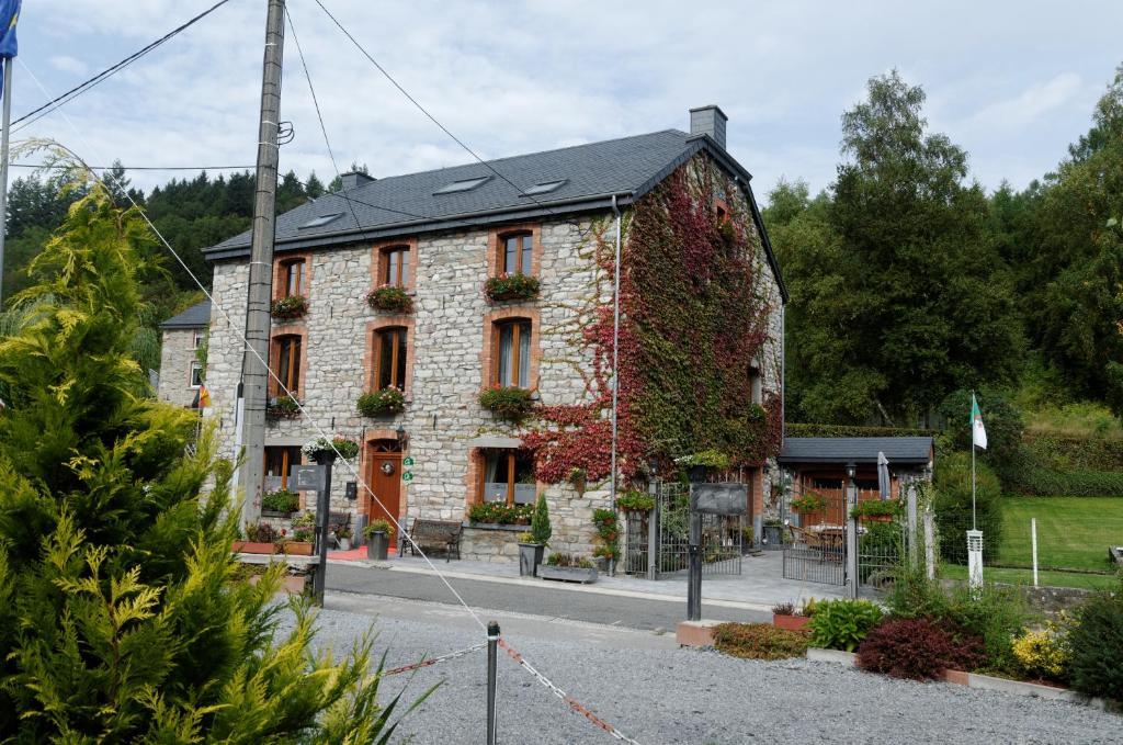 B&B Nord Sud Salmchâteau Екстериор снимка